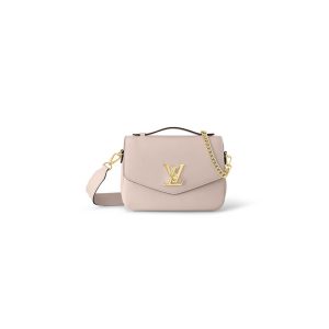 l**is V*t*n croisette chain wallet
