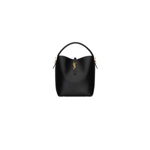 COLLEGE MEDIUM CHAIN BAG IN QUILTED LEATHER