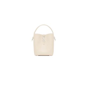 COLLEGE MEDIUM CHAIN BAG IN QUILTED LEATHER